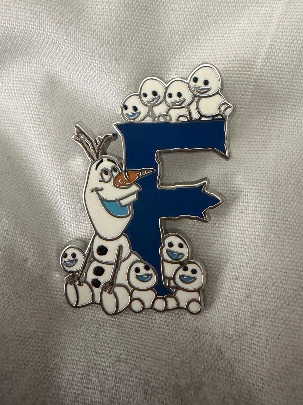 Disney | NWOT F for Frozen Pin